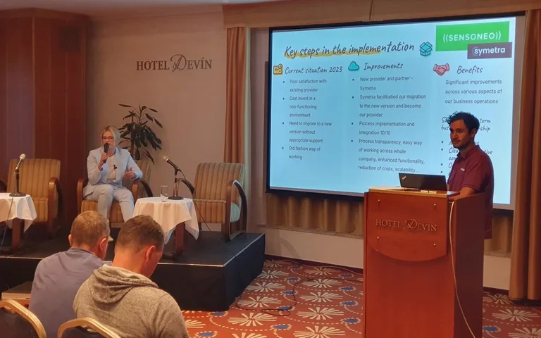 Prezentácia pani Lucie Jánošíkovej zo spoločnosti Sensoneo na Odoo Business show 2025 Bratislava v Hoteli Devín